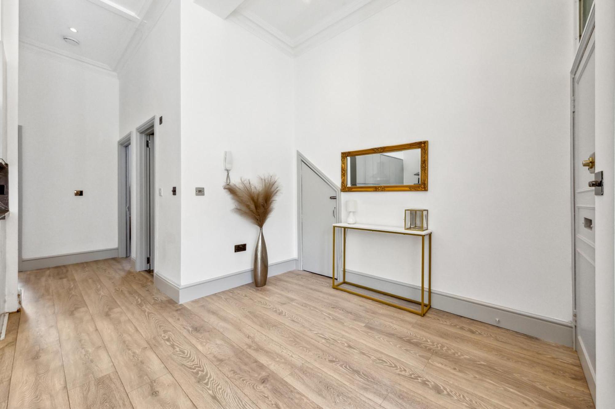 Minimalist Luxe 2br Designer Retreat In Prime Kensington For 6 Next To Station Harrods Apartment *