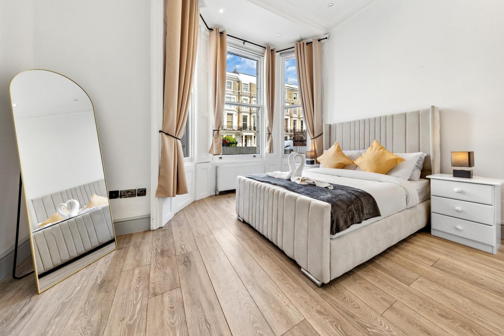 Minimalist Luxe 2br Designer Retreat In Prime Kensington For 6 Next To Station Harrods Apartment